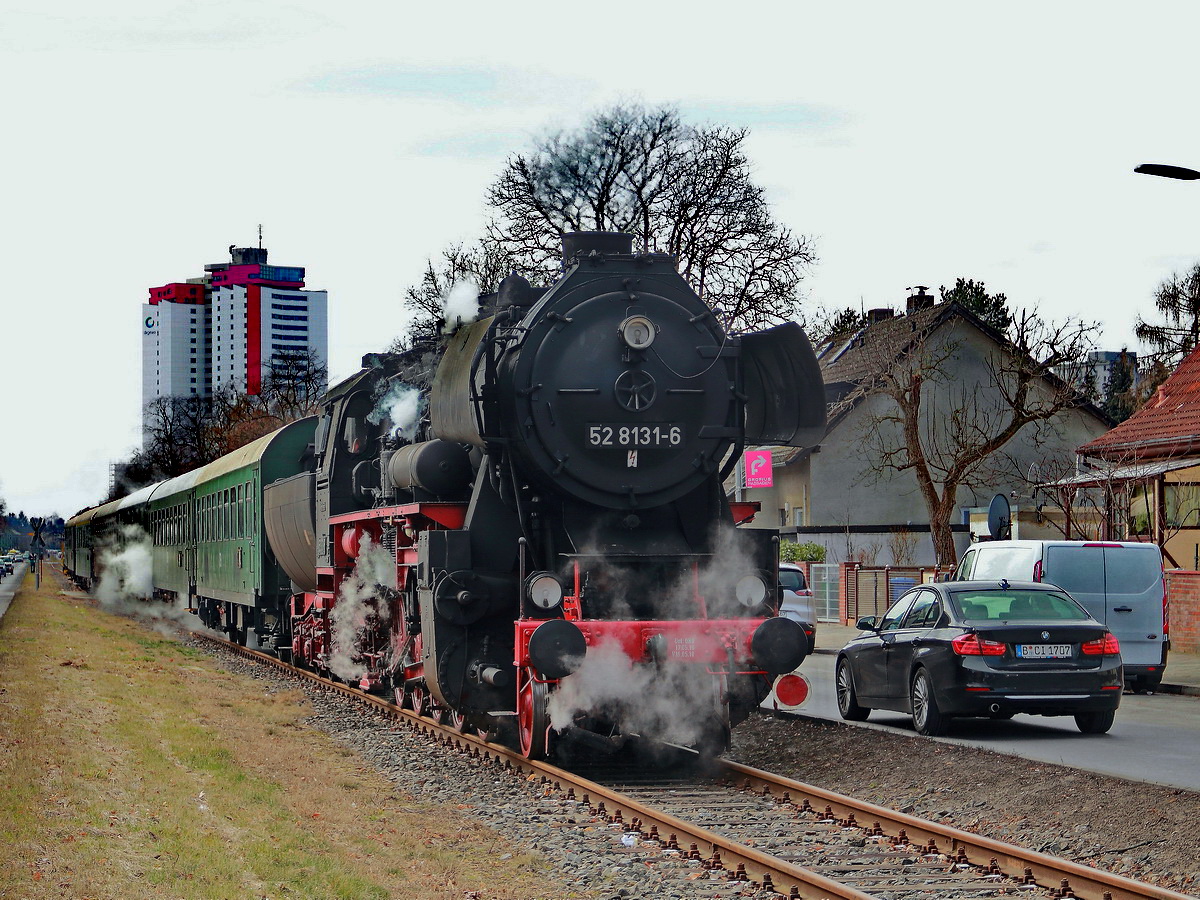 52 8131-6 der WFL in der Stubenrauchstrasse in Berlin Rudow am 17. März 2018. 