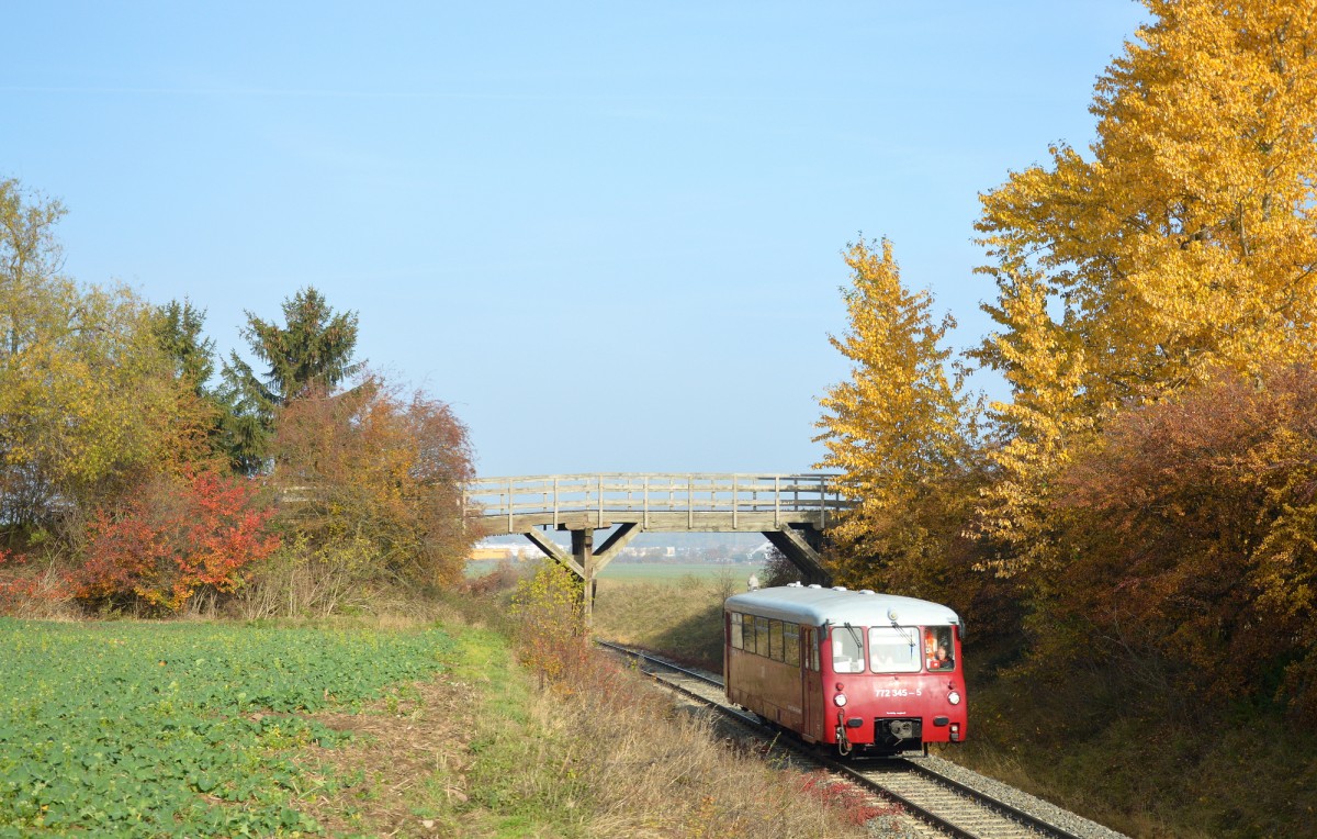 772 345 des Erfurter Bahnservice zwischen Gotha und Emleben am 31.10.2015