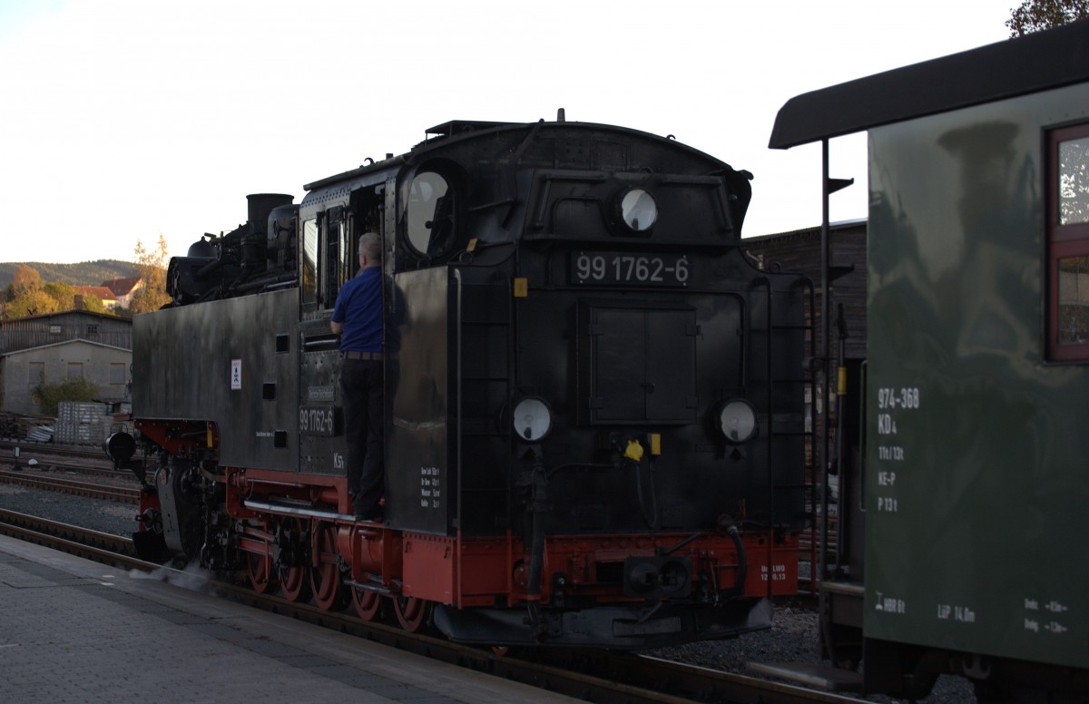 99 1762-6 rangiert in Dipps. 17.10.2014  17:30 Uhr.