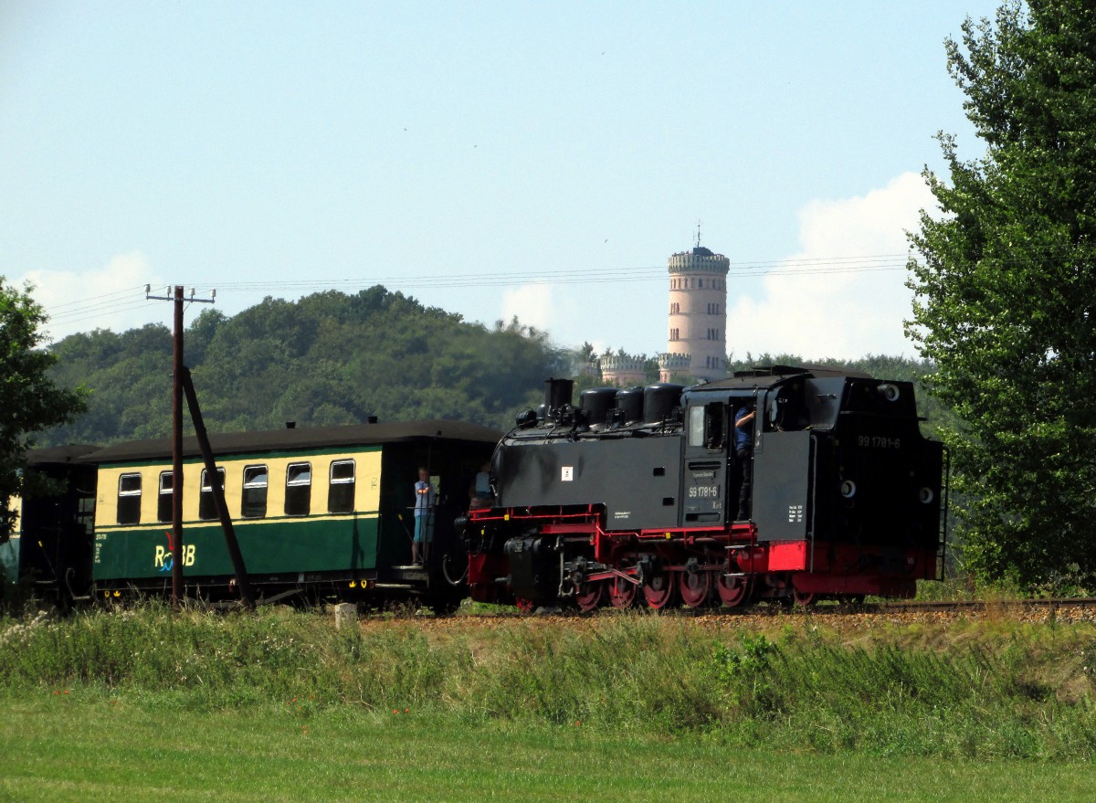 99 1781-6 rollt mit P 227 am Jagdschloß Blick bei Garftitz mir vor die Linse.Aufgenommen am 01.08.2014