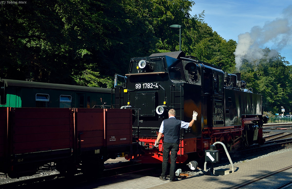 99 1782-4 beim rangieren zum Göhrener Kohlewagen am 22.07.2016