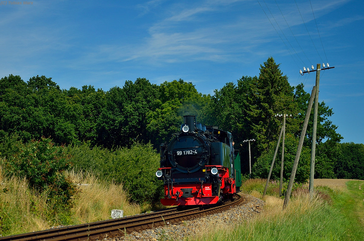 99 1782-4 zwischen Putbus und Lauterbach Mole am 22.07.2016 mit P 102