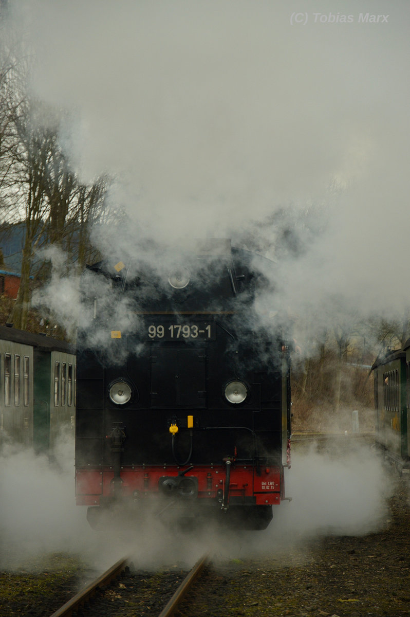 99 1793-1 beim Umsetzen in Cranzahl am 30.03.2016