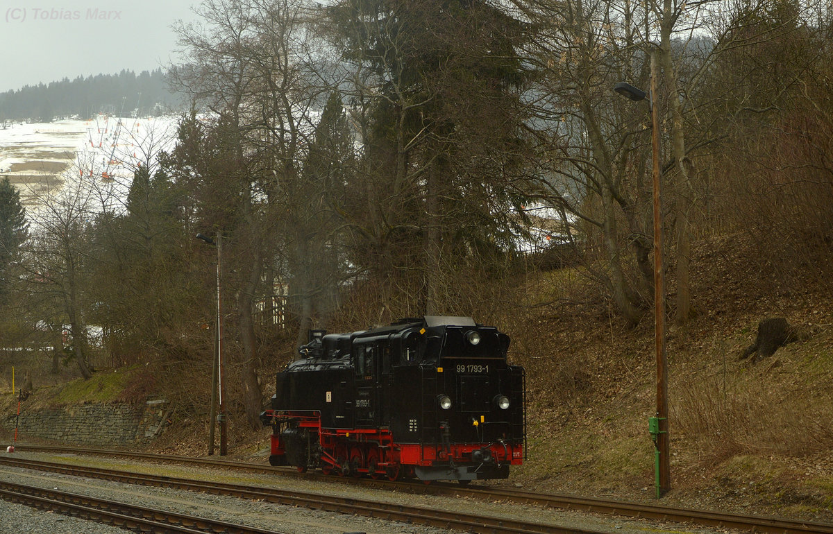 99 1793-1 beim Umsetzen in Oberwiesenthal am 30.03.2016