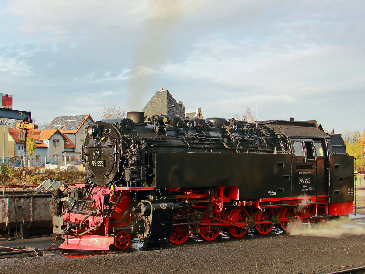 99 222 im Bahnhof Wernigerode am 01. November 2017. 