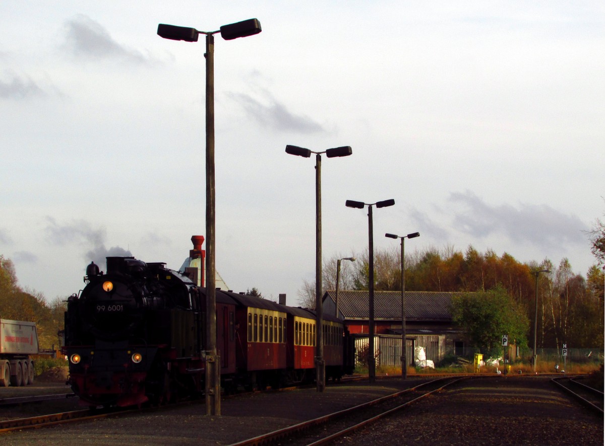 99 6001 bei der Einfahrt mit P 8965 in Stiege am 18.10.14