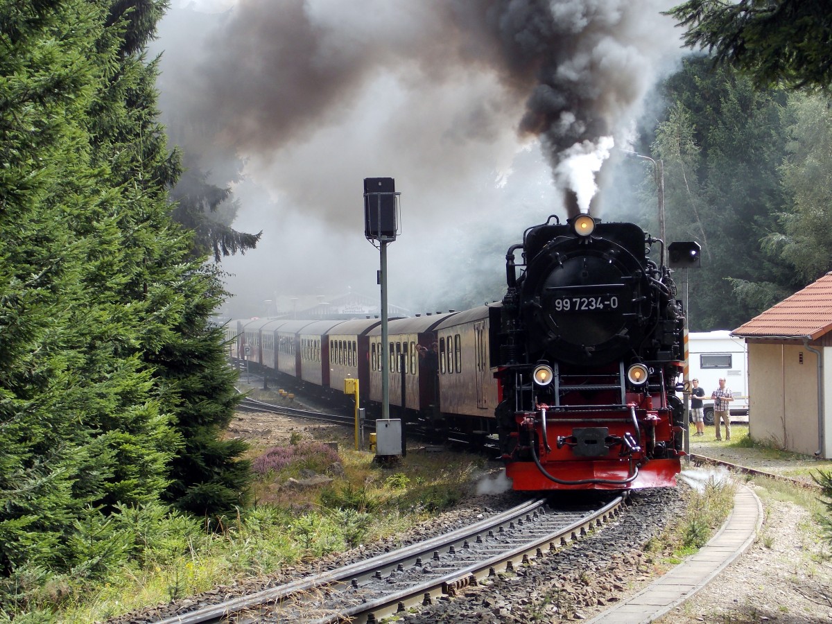 99 7234-0 donnert mit P 8920 am 13.08.2014 aus dem Bahnhof Schierke aus.Fotograf war mein Vater Stefan Marx