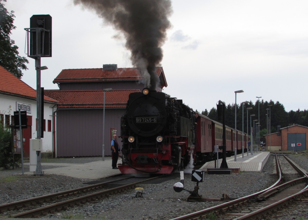 99 7245-6 stand am 13.08.2014 abfahrbereit mit P 8929 in Benneckenstein