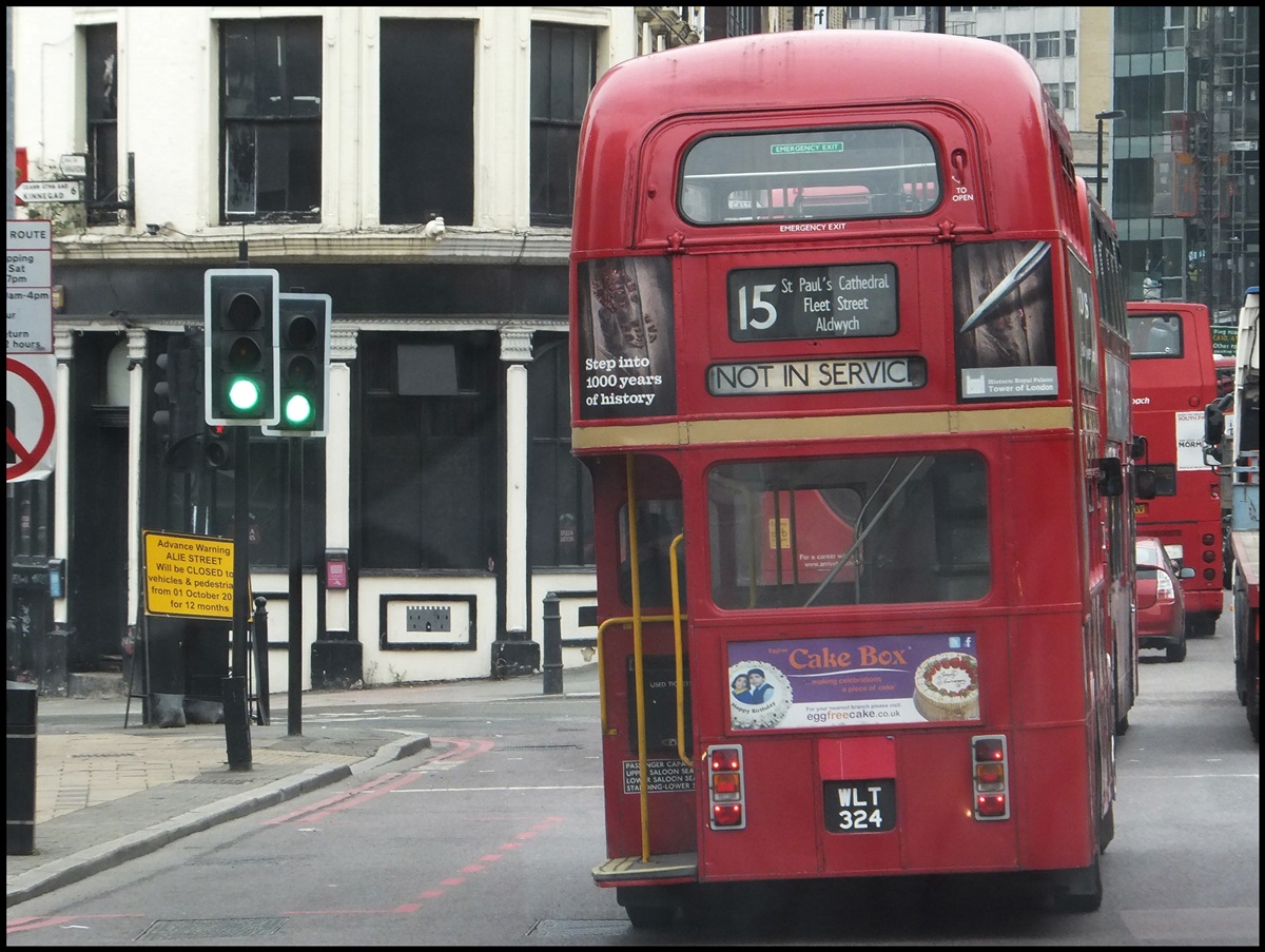 AEC Routenmaster von Stagecoach London in London.