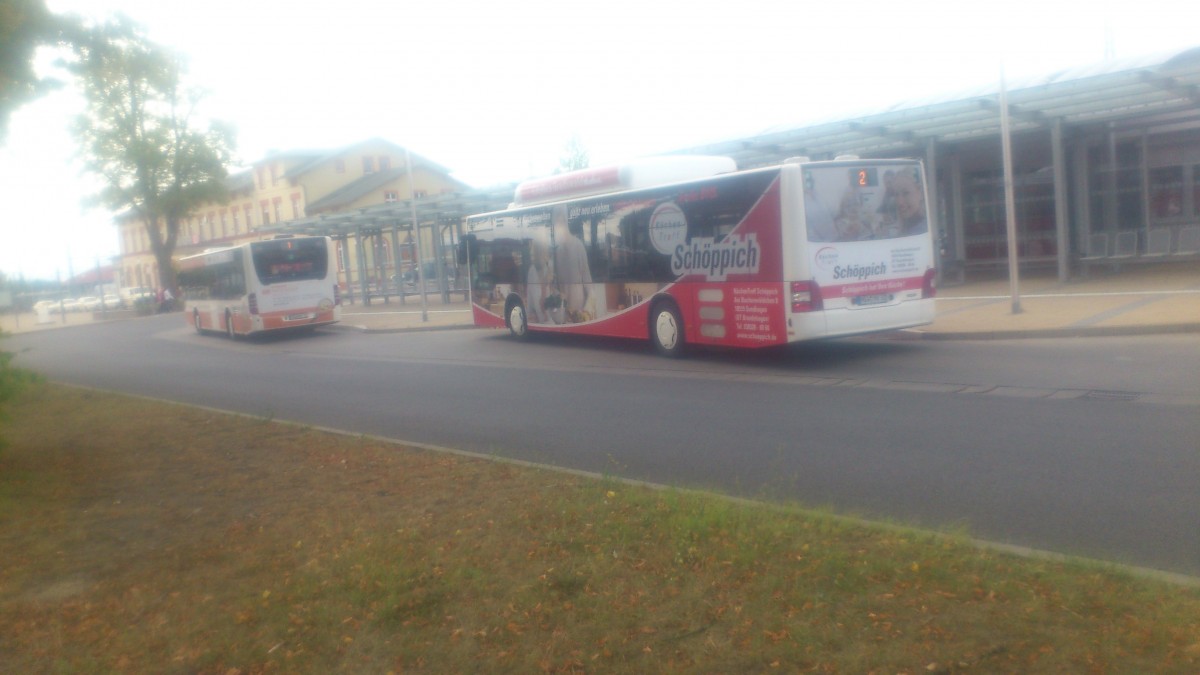 ....am Busbahnhof Greifswald wo noch die Busse von Mercedes und MAN zusehen sind aber die Mercedes sollen durch die CNG MAN Busse ersetzt werden 