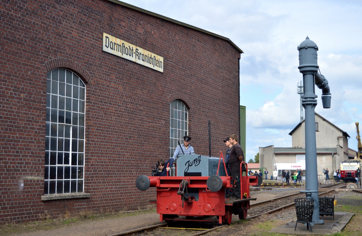 Am Nachmittag des 20.09.2015 war der Jung-Schienentraktor auf dem Gelände des Eisenbahnmuseum Darmstadt-Kranichstein unterwegs.