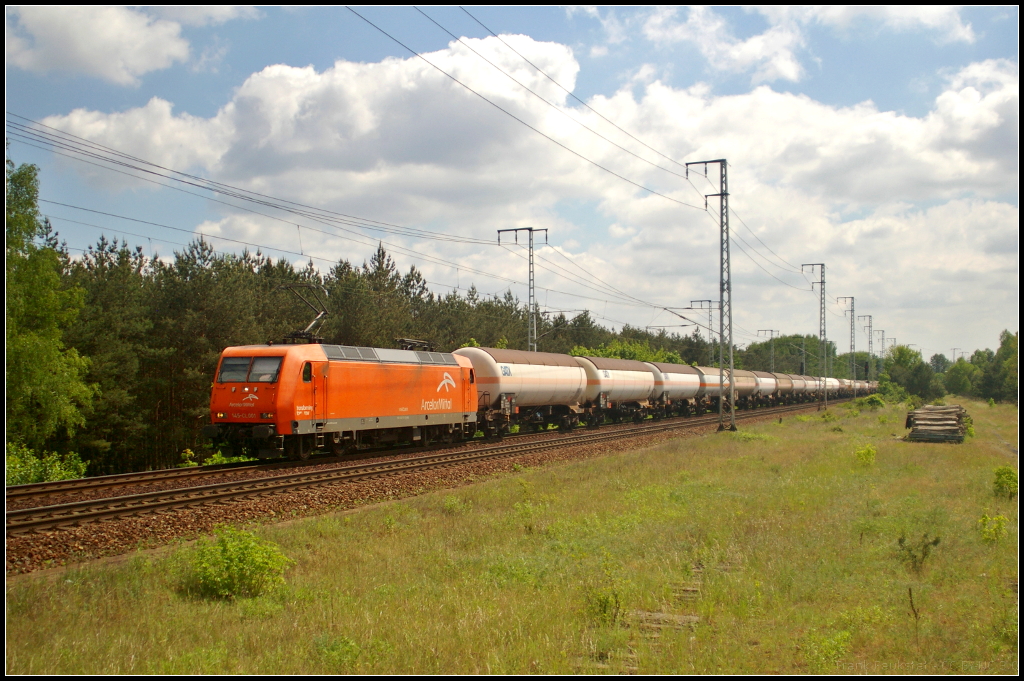 ArcelorMittal 145-CL 001 / 145 081 fuhr am 26.05.2017 mit Druckkesselwagen, geladen war Propen, durch die Berliner Wuhlheide