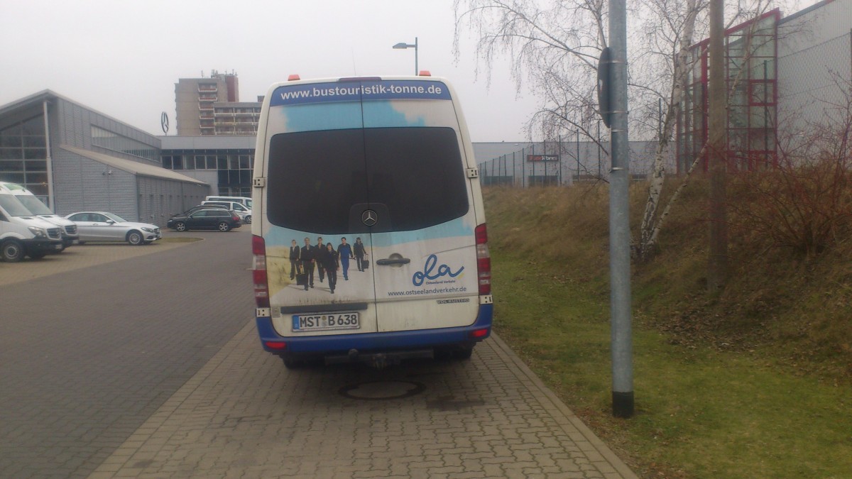 ...dann mal ein Mercedes Sprinter der Bustouristik Tonne GmbH
am Mercedes Autohaus 