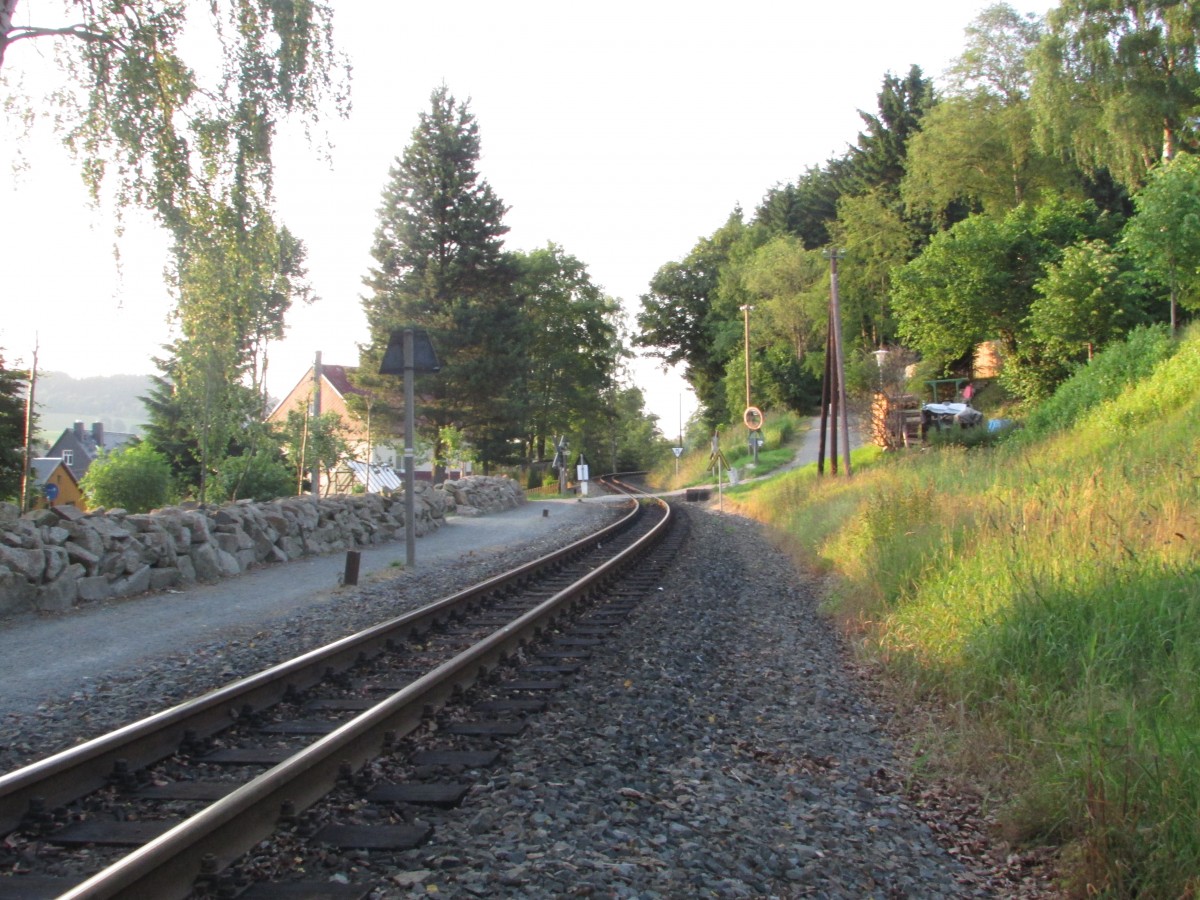 Das Streckengleis kurz vor Neudorf am Weihrichkarzl richtung Cranzahl