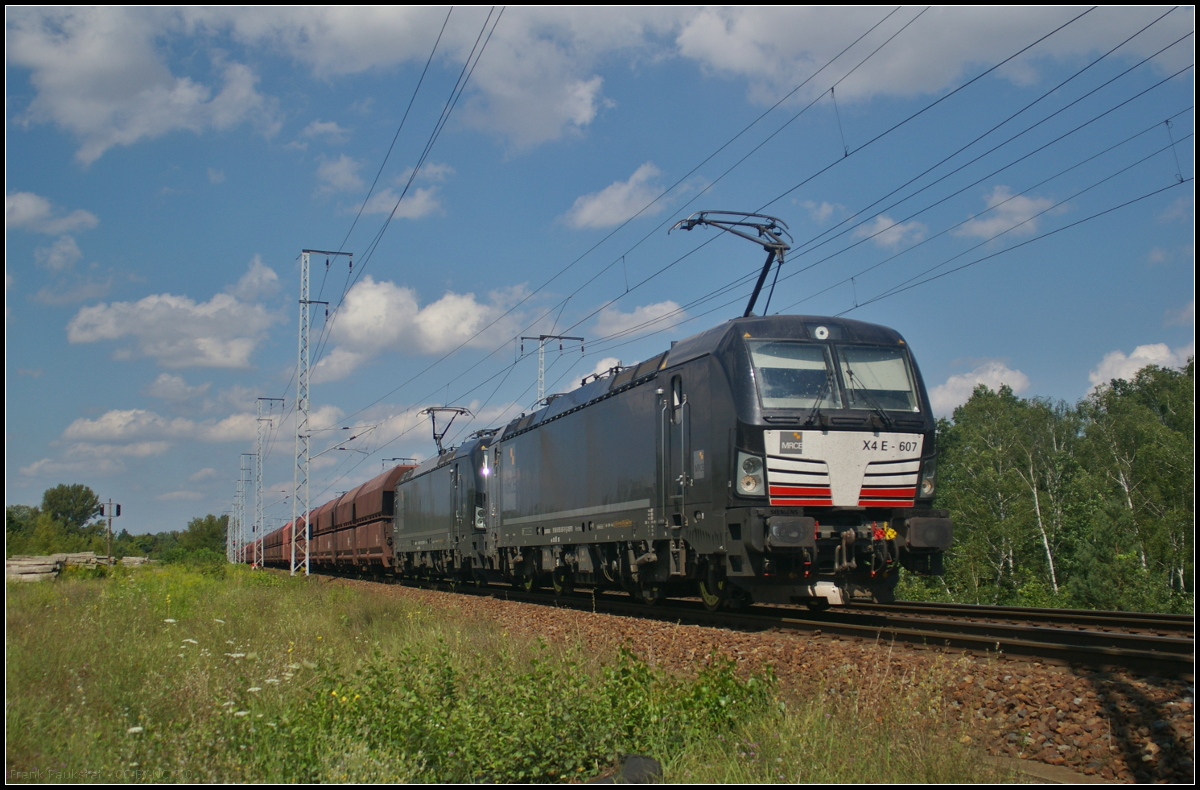 DB Cargo 193 607-9 / X4 E - 607 und 193 614 zogen am 09.08.2017 den planmäßigen Kohlependel durch die Berliner Wuhlheide