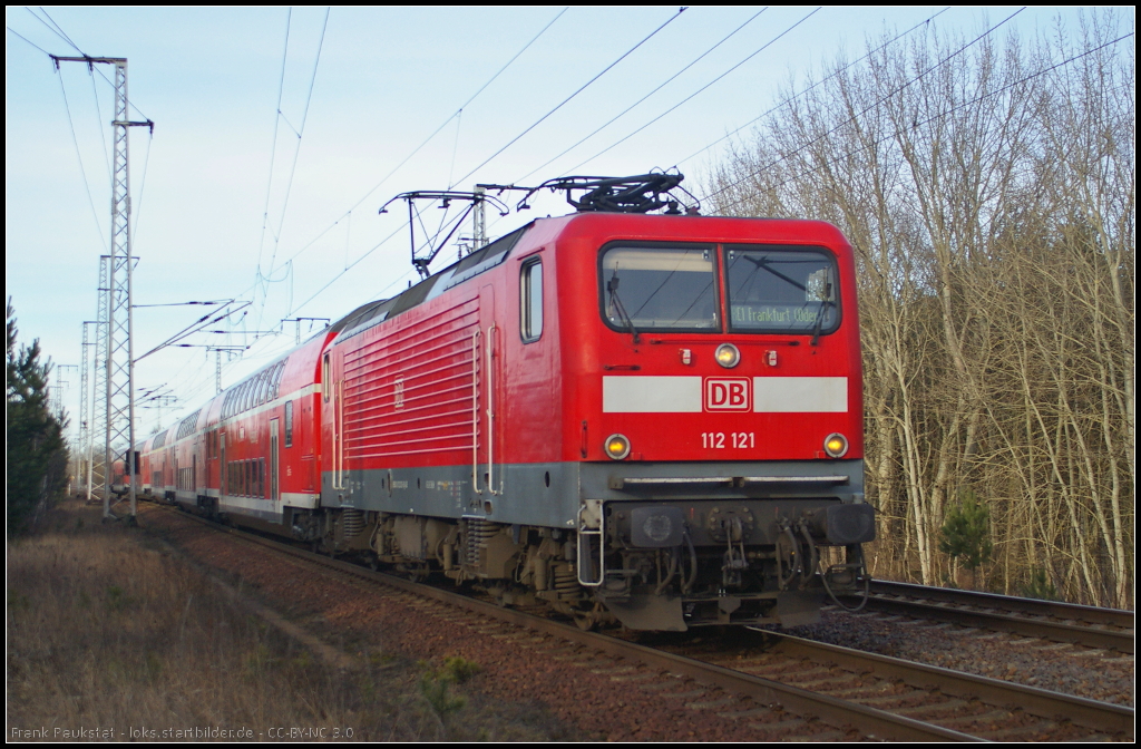 DB Regio 112 121 musste wegen eines Gaslecks in Berlin-Mitte mit dem RE1 Frankfurt (Oder) am 10.02.2014 ber die Berliner Wuhlheide umgeleitet werden