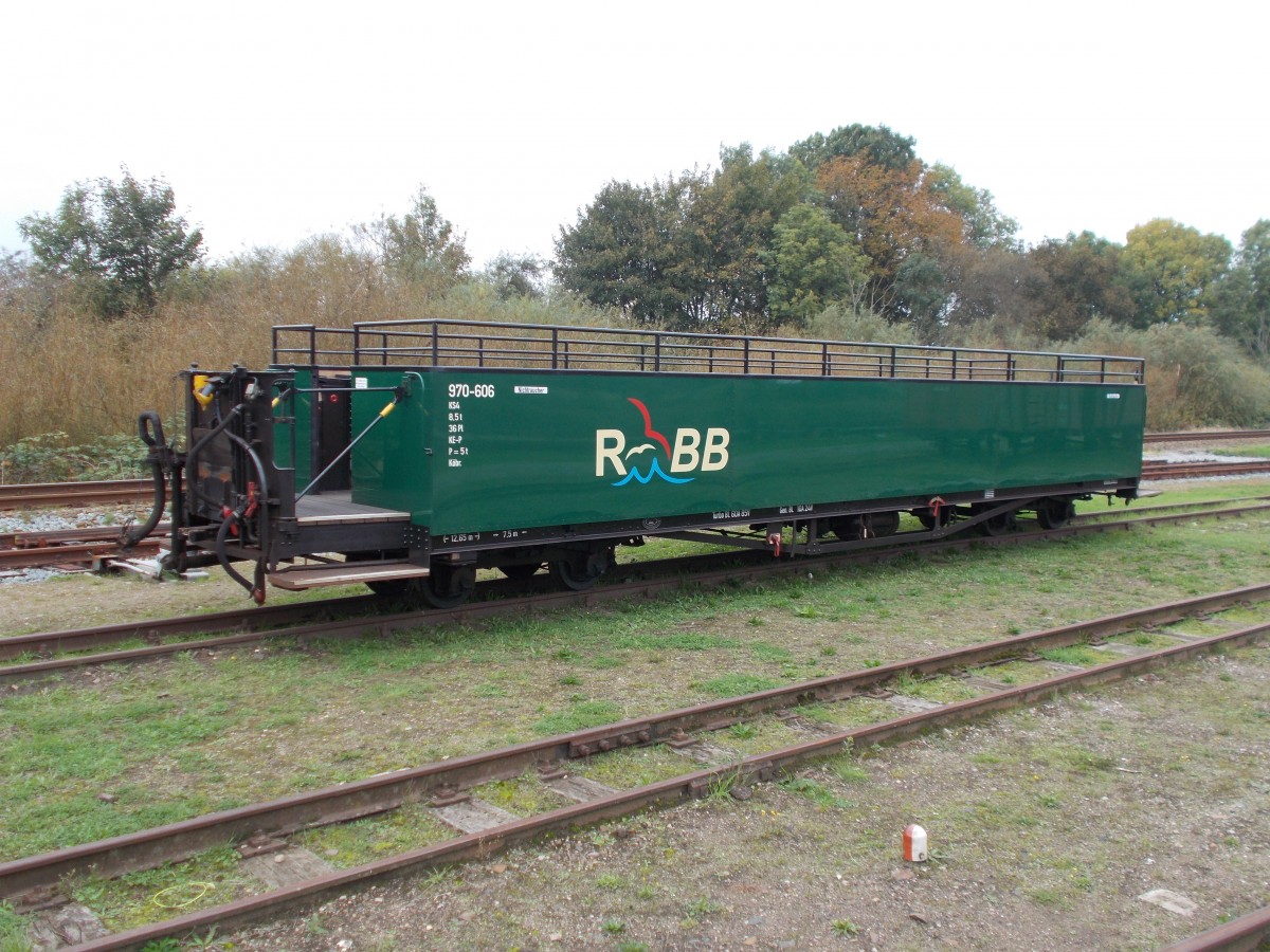 Der  Eigene  Aussichtswagen KS4 970-606,am 12.Oktober 2014,in Putbus.