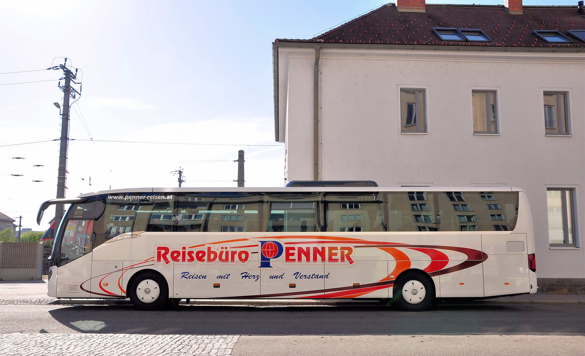 Der neue Setra 516 MD vom Reisebro Penner aus Niedersterreich,in Krems gesehen.