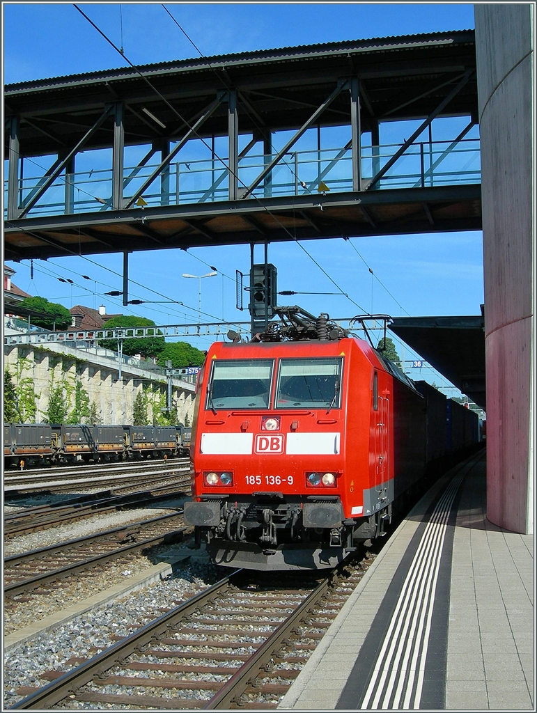 Die DB 185 136-9 in Spiez.
11. Juli 2006