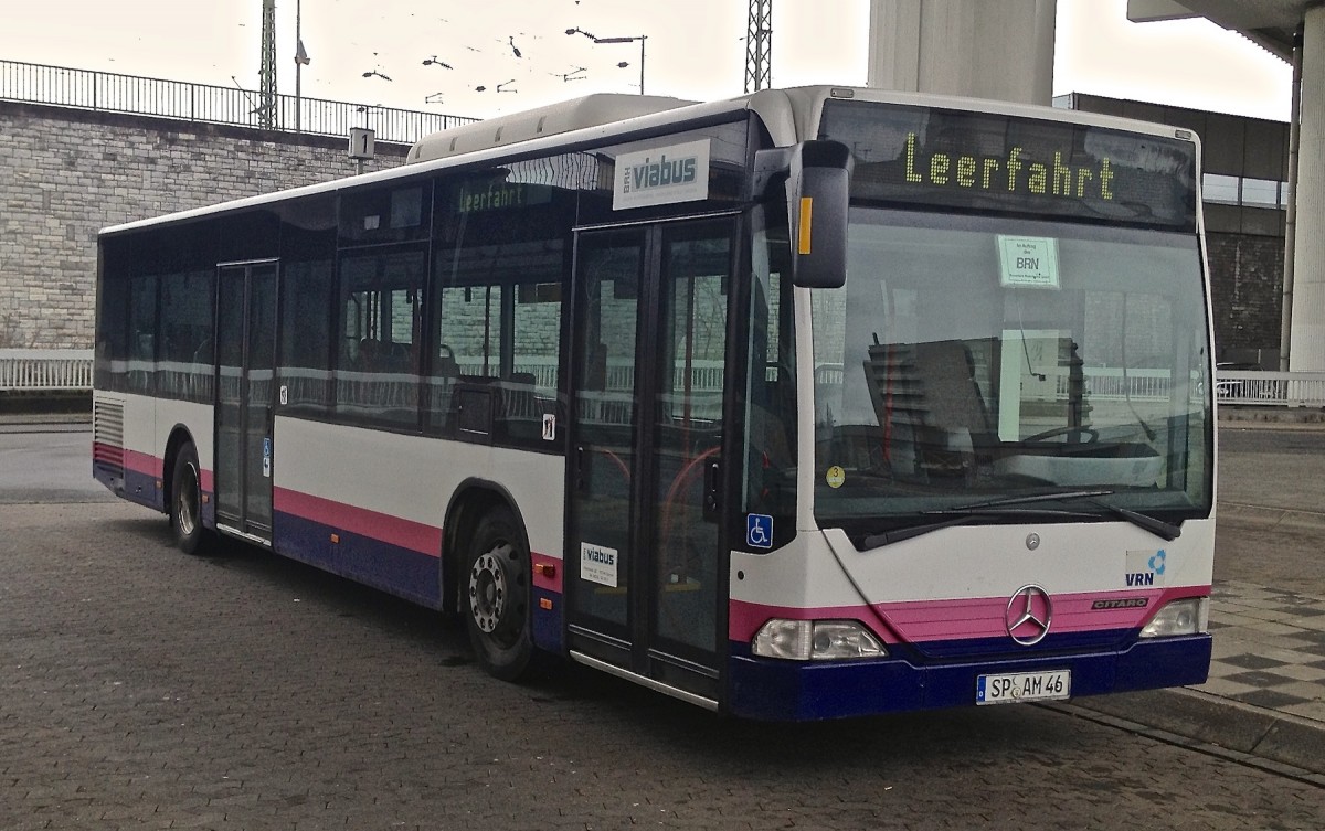 Diesen Mercedes-Benz Citaro habe ich am 22.03.2014 am Hauptbahnhof Ludwigshafen aufgenommen. Er gehrt dem Busunternehmen Viabus.