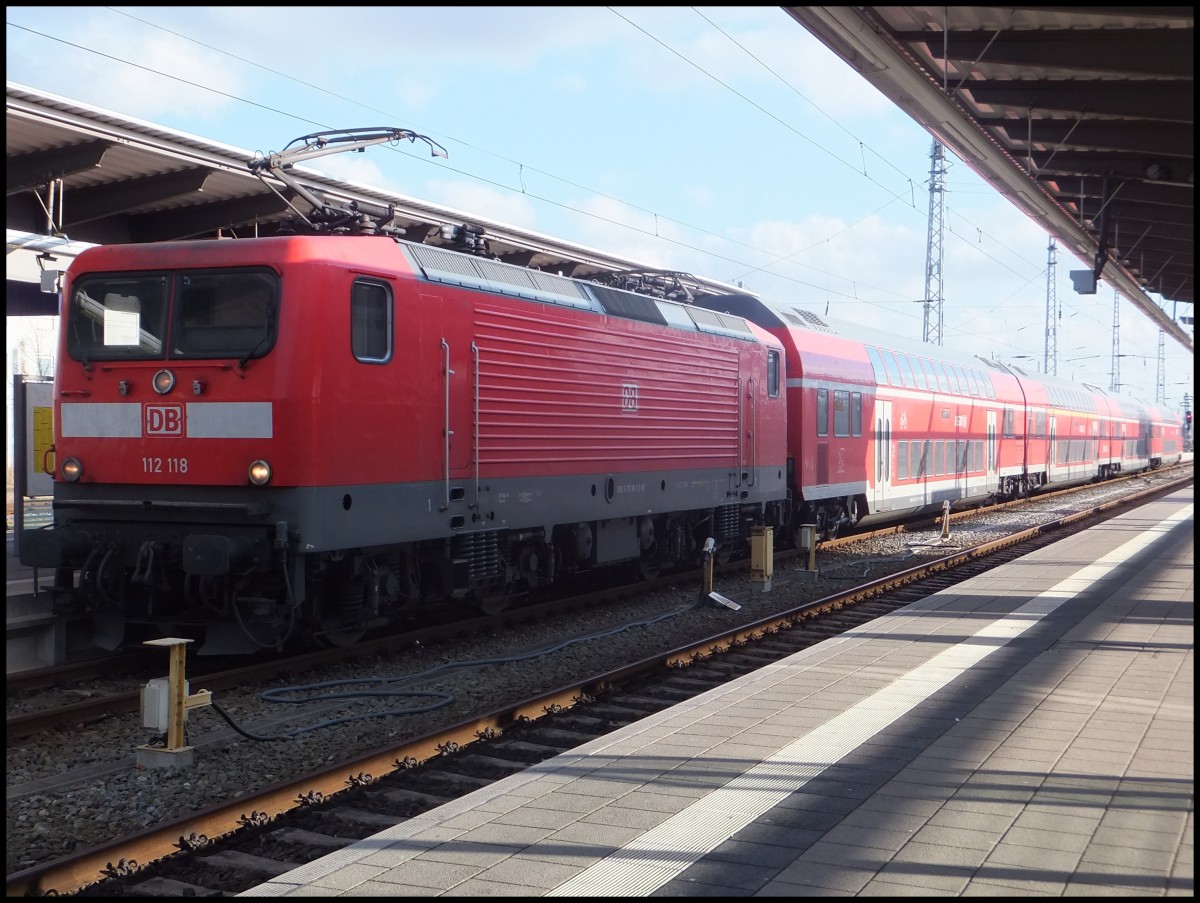 E-Lok 112 118 in Rostock am Hauptbahnhof am 11.02.2014