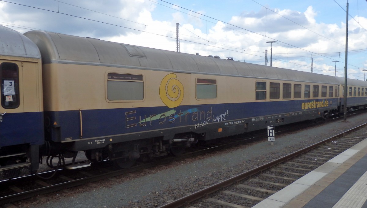 Ein Wagen der Bauart WGmz218 war an einem Juniabend 2015 in Bamberg anzutreffen.
Er war in einem Sonderzug der Centralbahn Dillenburg-Bamberg eingereiht.