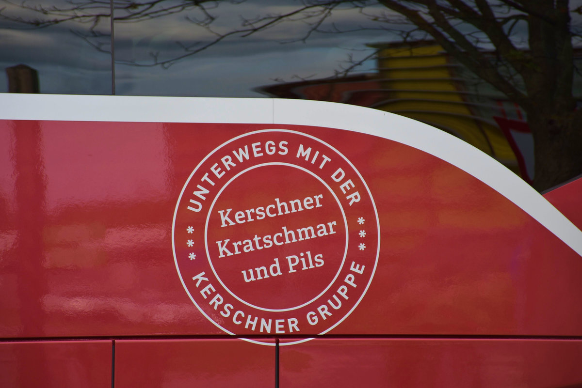 Firmenemblem am Setra 515 HD von Kerschner Reisen aus sterreich.