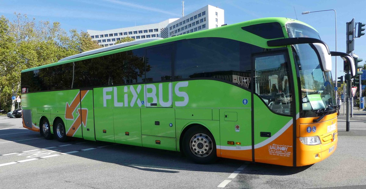 FlixBus von tourisme LAUNOY aus Rambersvillers steuert den HBF Wiesbaden an, Oktober2018