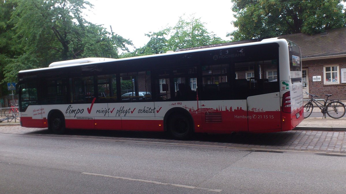 ....hauptschlich sieht man in Hamburg alles an Bustypen 