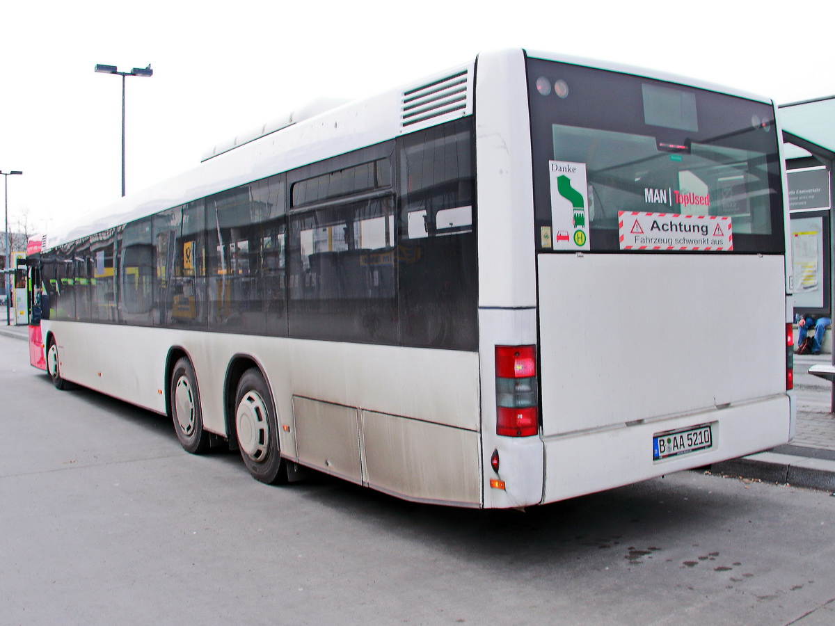 Heckansicht im Schienenersatzverkehr am 30. Mrz 2018 am Bahnhof Berlin Sdkreuz. MAN Lion´s City von Der Tempelhofer aus Berlin.