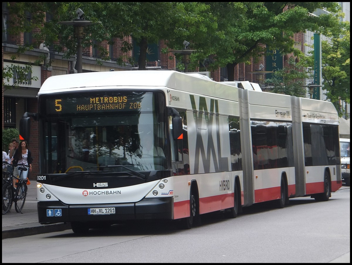 Hess LighTram Hybrid Hochbahn der Hamburger Hochbahn AG in Hamburg.