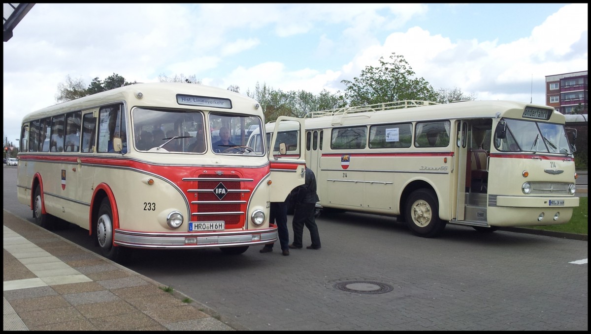 IFA H6B und Ikarus 66 der Rostocker Straenbahn AG in Rostock.