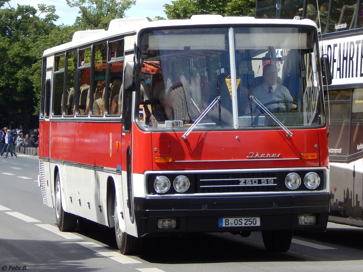 Ikarus 250.59 vom Oldtimer Bus Verein Berlin e.V. aus Deutschland in Berlin.