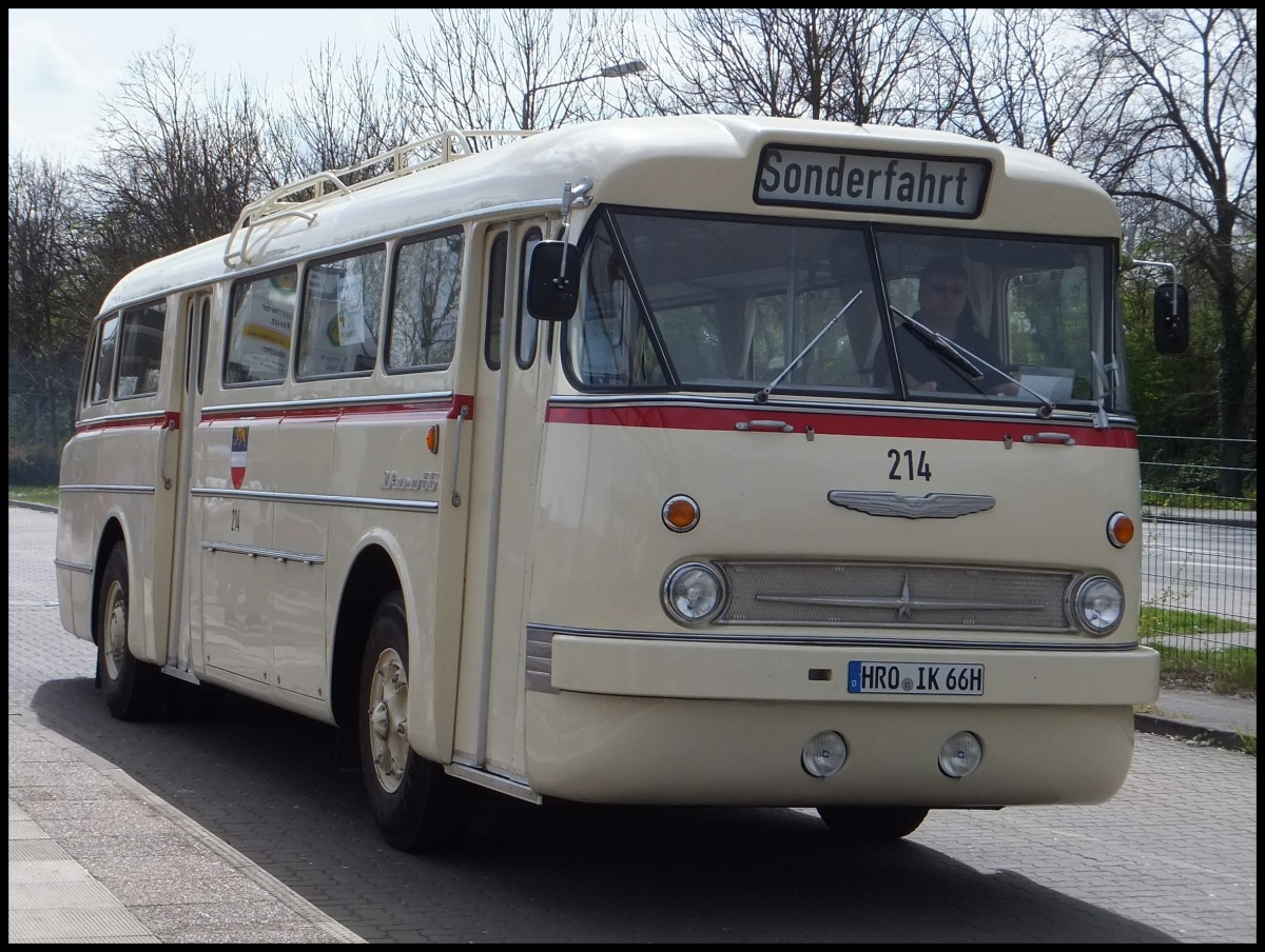 Ikarus 66 der Rostocker Straenbahn AG in Rostock.