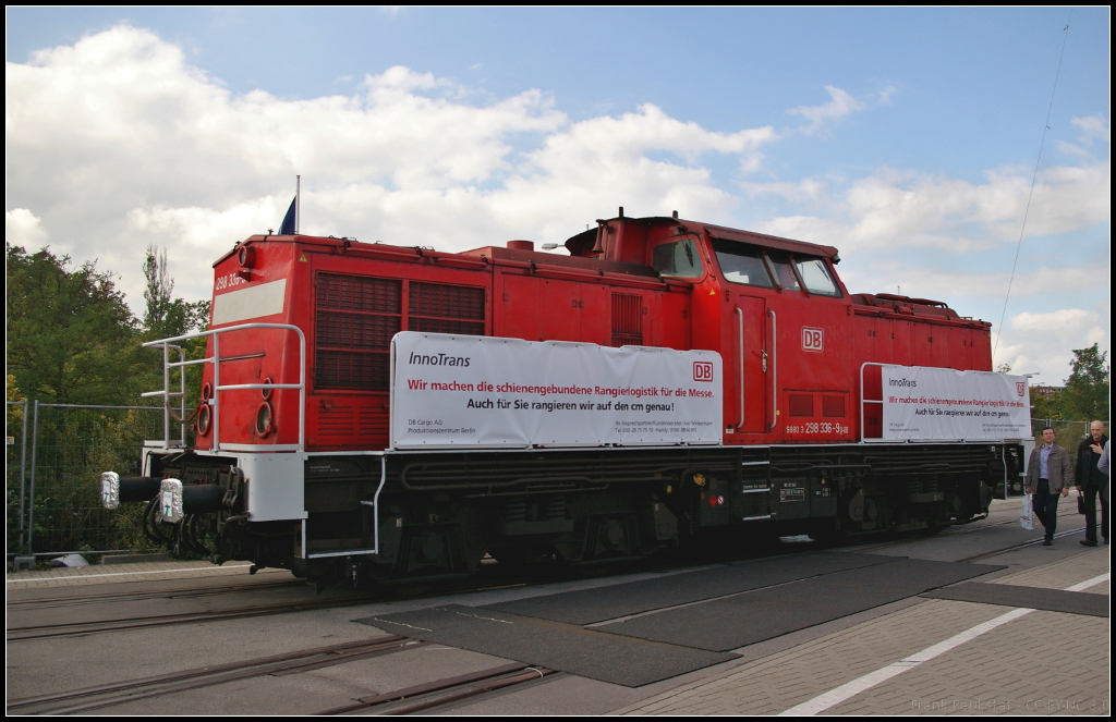 InnoTrans 2016 in Berlin: Bei den vielen Neuheiten und Innovationen gehrt 298 336-9 von DB Cargo schon zu den Oldies.  Umgebaut aus der DR-Baureihe 110 (V 100) mit Wendegetriebe, erhielten sie auch bessere Motoren. 1997 wurden die Loks mit Funkfernsteuerung ausgestattet. Die 298 336 war fr den Rangierdienst auf der InnoTrans abgestellt.