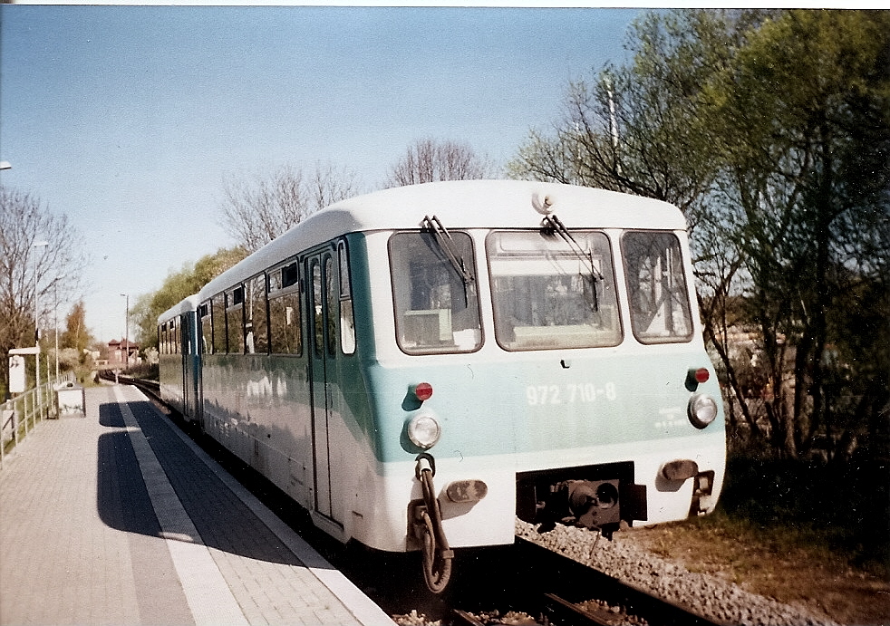 Inzwischen fährt die Ferkeltaxe 972 710 in Kuba,aber Jahre zuvor kam der LVT auch nach Lauterbach Mole.