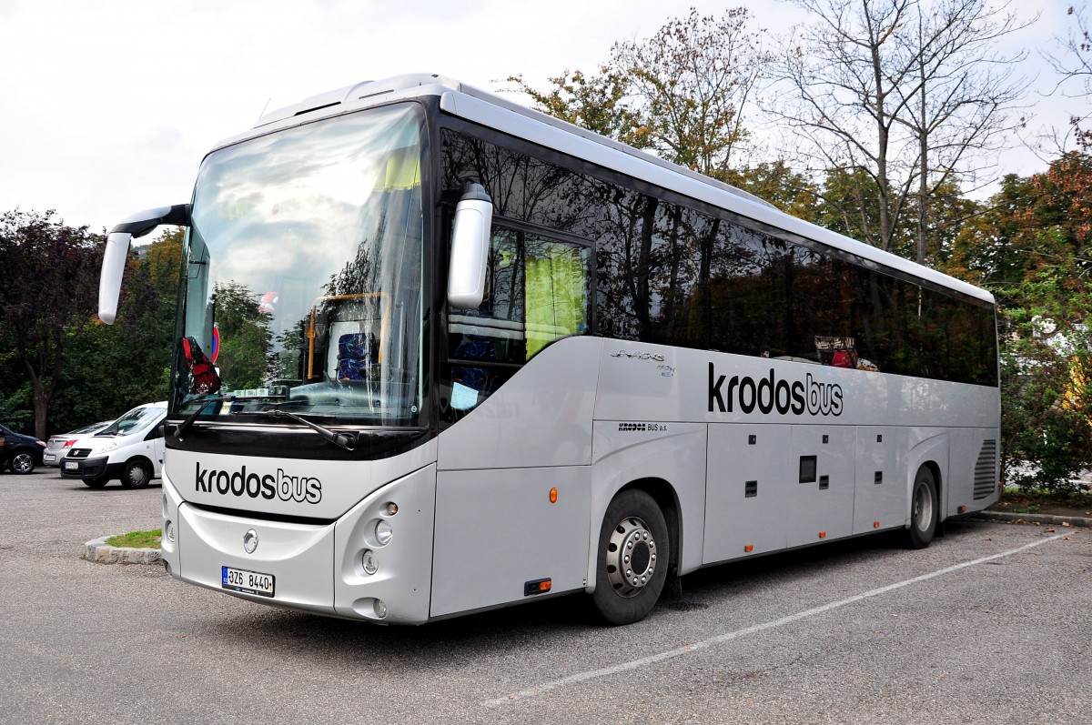 Irisbus Evadys von Krodos Bus aus der CZ am 5.10.2014 in Krems.