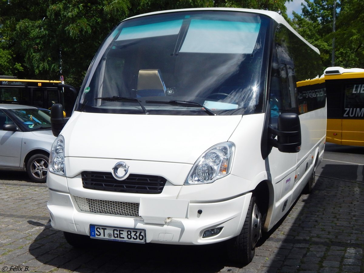 Irisbus-Iveco Daily von Erfmann Reisen aus Deutschland in Berlin.