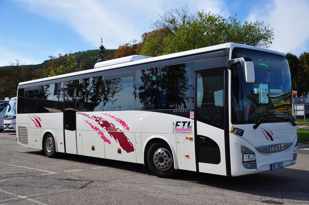 IVECO Grossway von FTL Reisen aus der CZ in Krems gesehen.