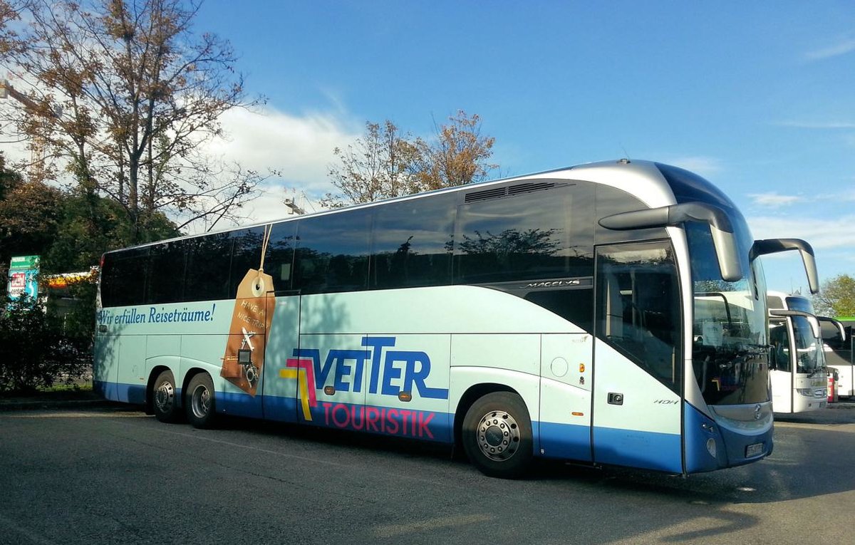 Iveco Irisbus Magelys von Vetter Reisen aus der BRD 2017 in Krems.