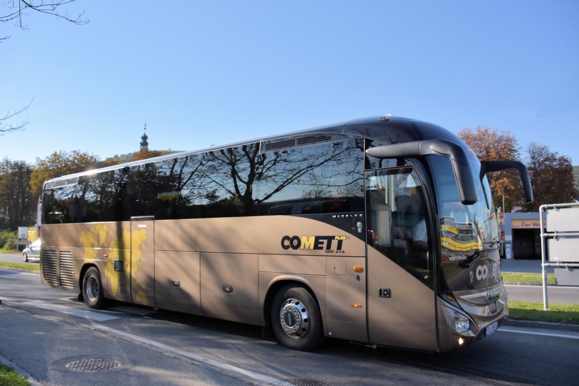 IVECO Magelys von Cometi Reisen aus der CZ 09/2017 in Krems.