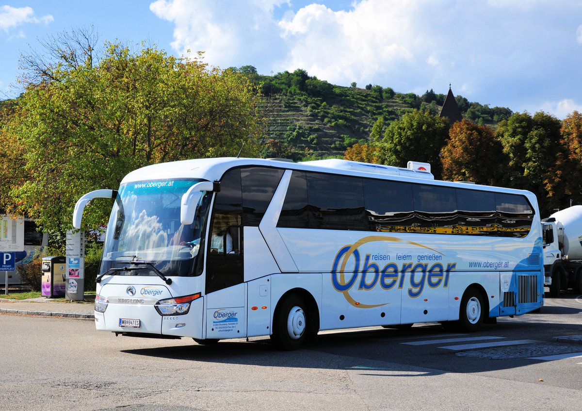 King Long von Oberger Reisen aus sterreich in Krems gesehen.