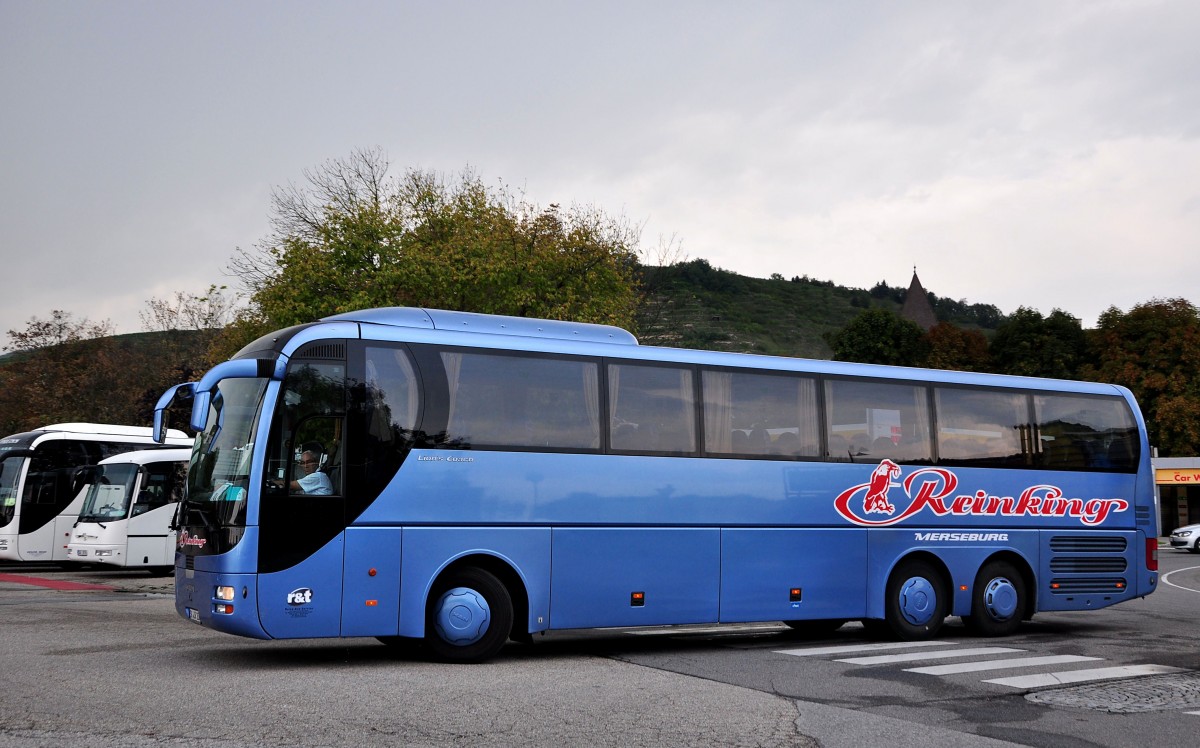 MAN Lins Coach von Reinking Reisen aus der BRD am 9.9.2014 in Krems gesehen.