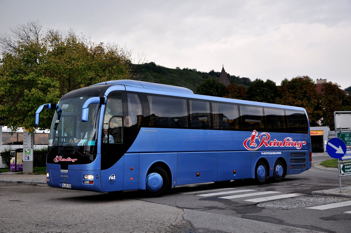 MAN Lins Coach von Reinking Reisen aus der BRD am 9.9.2014 in Krems gesehen.