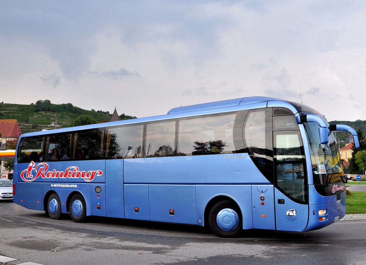 MAN Lins Coach von Reinking Reisen aus der BRD am 9.9.2014 in Krems gesehen.