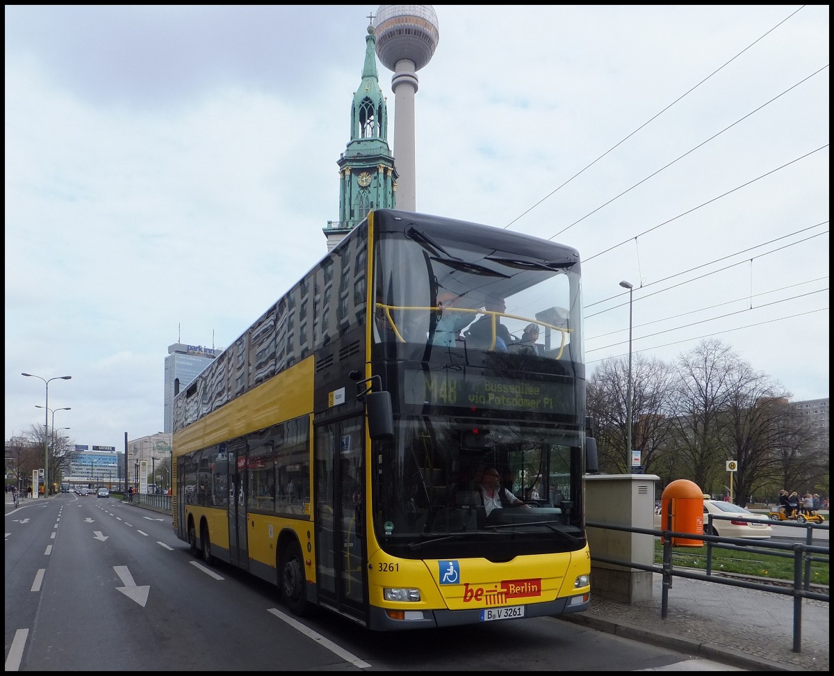 MAN Lion's City DD der BVG in Berlin.