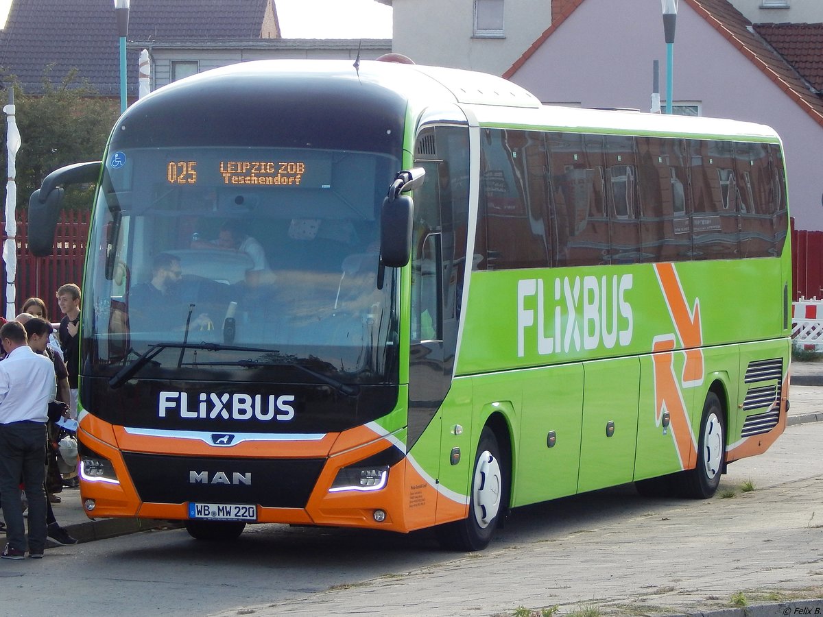 MAN Lion's Coach von Flixbus/Wricke Touristik aus Deutschland in Neubrandenburg. 