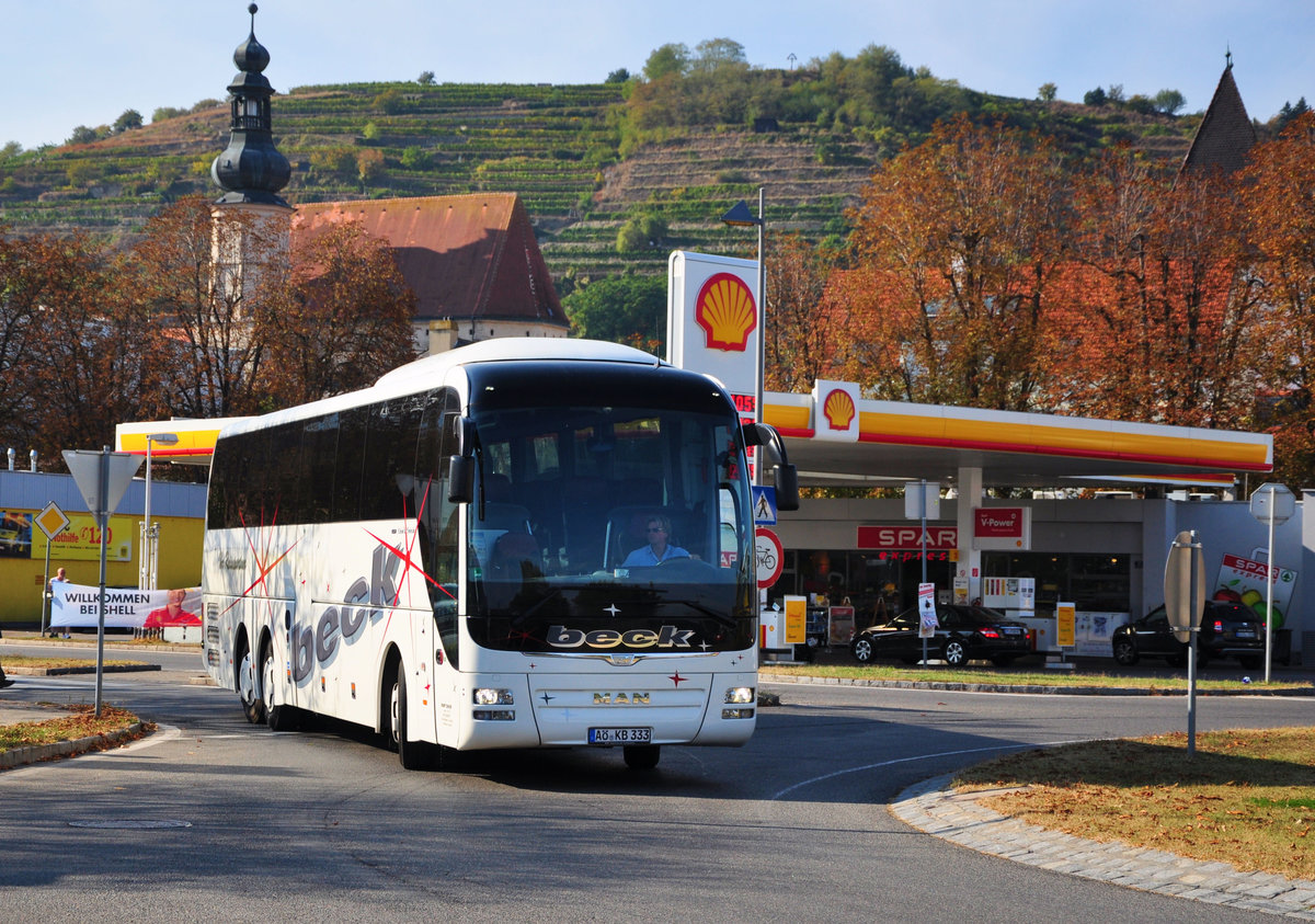 MAN Lion`s Coach von Karl Beck Reisen aus der BRD in Krems.