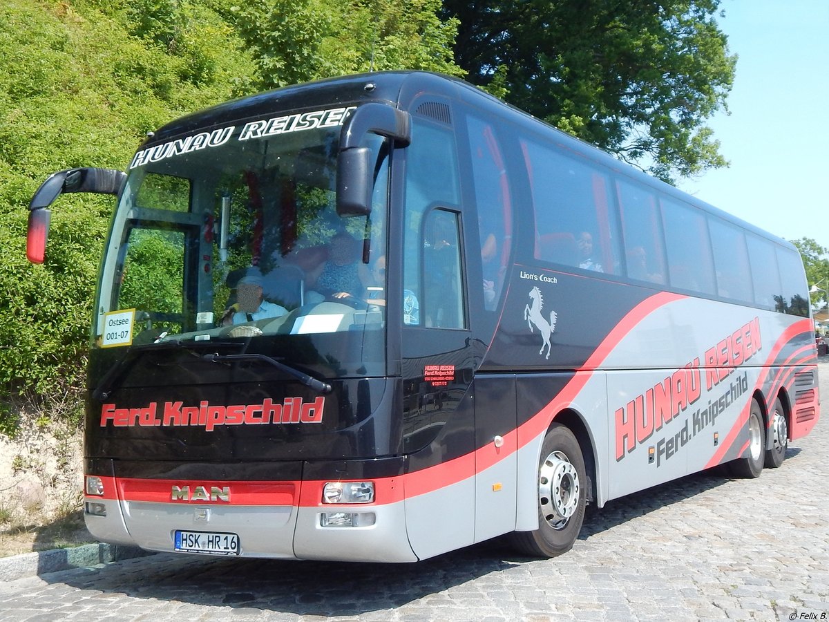 MAN Lion's Coach von Knipschild aus Deutschland im Stadthafen Sassnitz. 