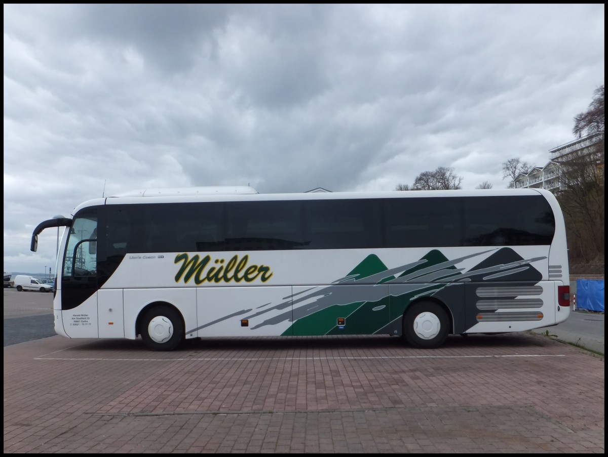 MAN Lion's Coach von Müller aus Deutschland im Stadthafen Sassnitz.